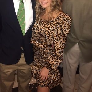 Vestique scrunch mini dress!!